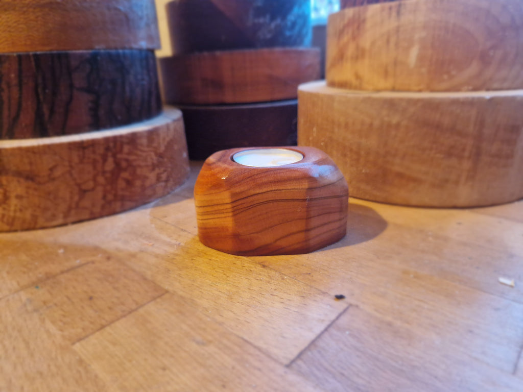 Elm Tealight Holder