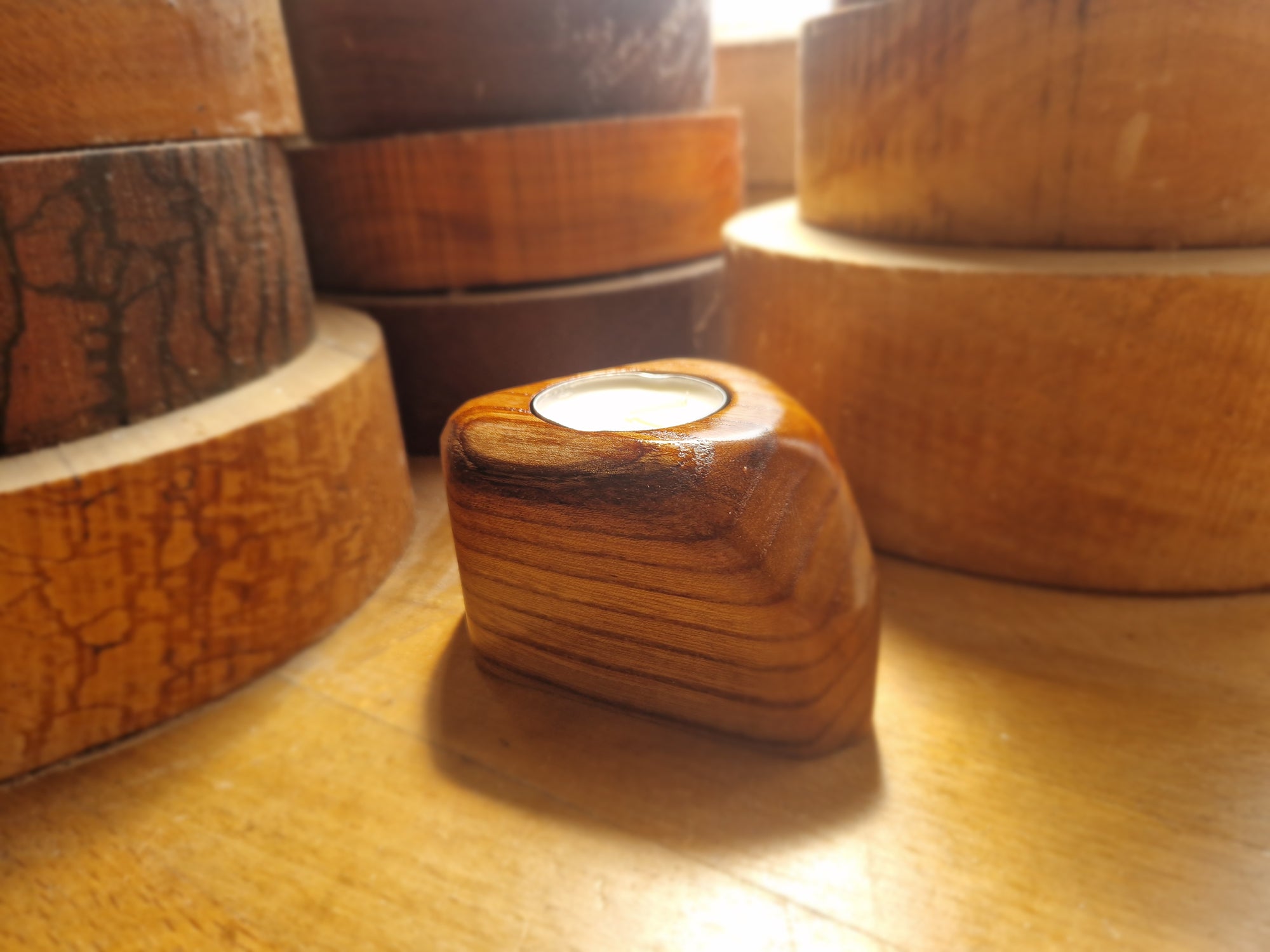 Elm Tealight Holder
